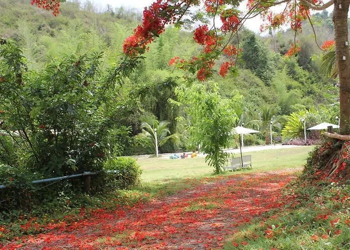 Porploen Hip Resort@suanphung รีสอร์ท 3*