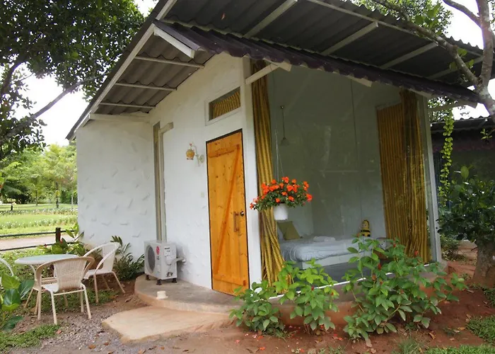 รีสอร์ท Porploen Hip Resort@suanphung RATCHABURI PROVINCE